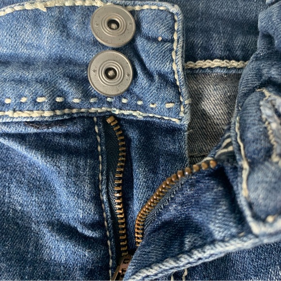 Rue21 Womens Size 9/10 Flag Embroidered Five Pocket Jean Shorts - Picture 5 of 8